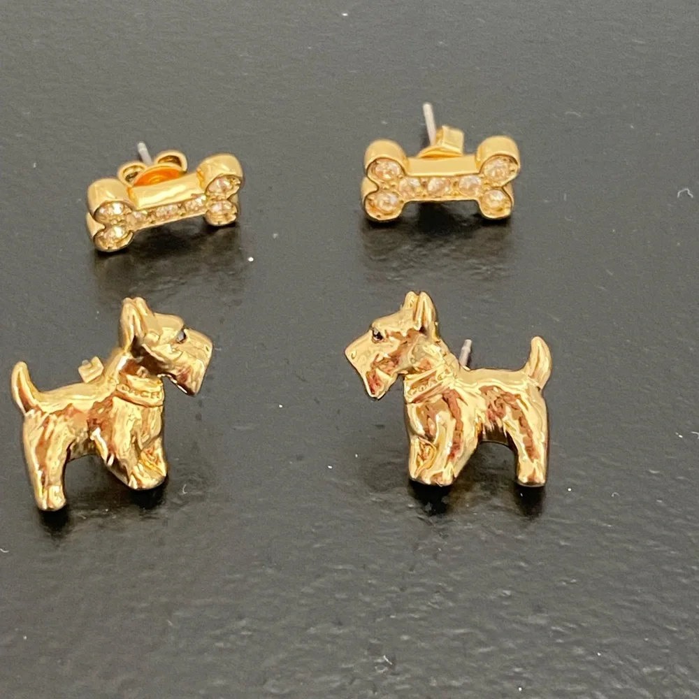 Coach NWOT  Women's Signature Scottie Earring Set - Picture 2 of 3